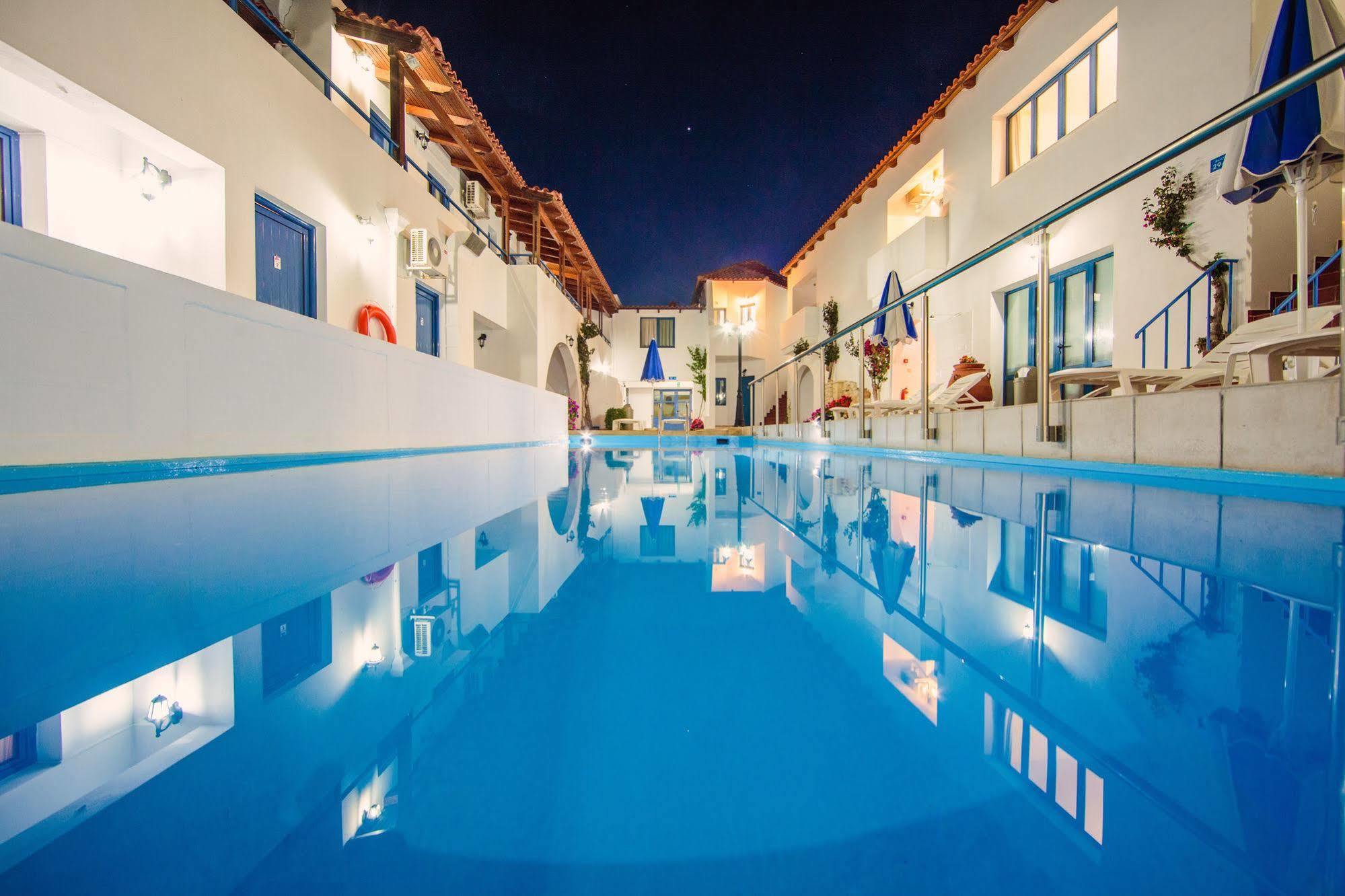 Iliana Apartments ゲオルギオポリス エクステリア 写真
